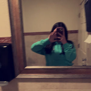 Meet your Posher, Ansley